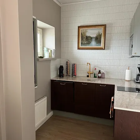 Tyylikaes Maisema-asunto Asemalla Appartement *